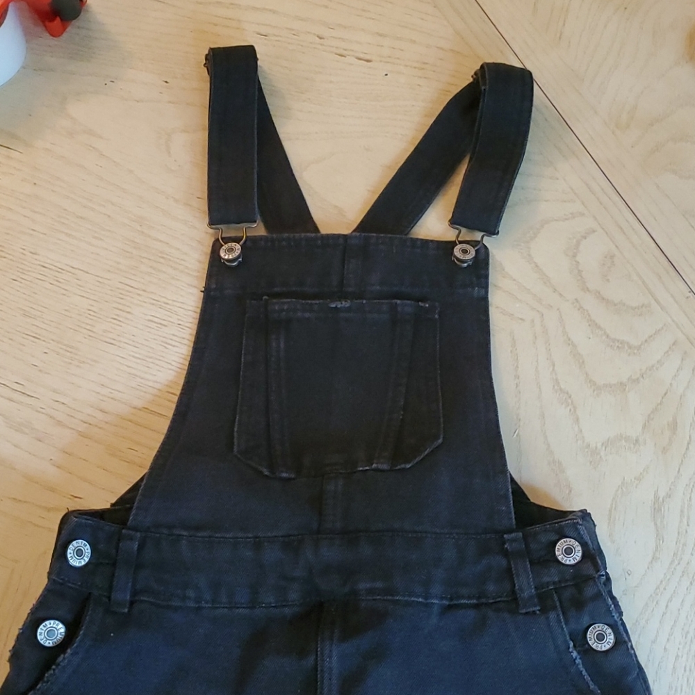 🆕️ black Jean overall skirt - Picture 3 of 5